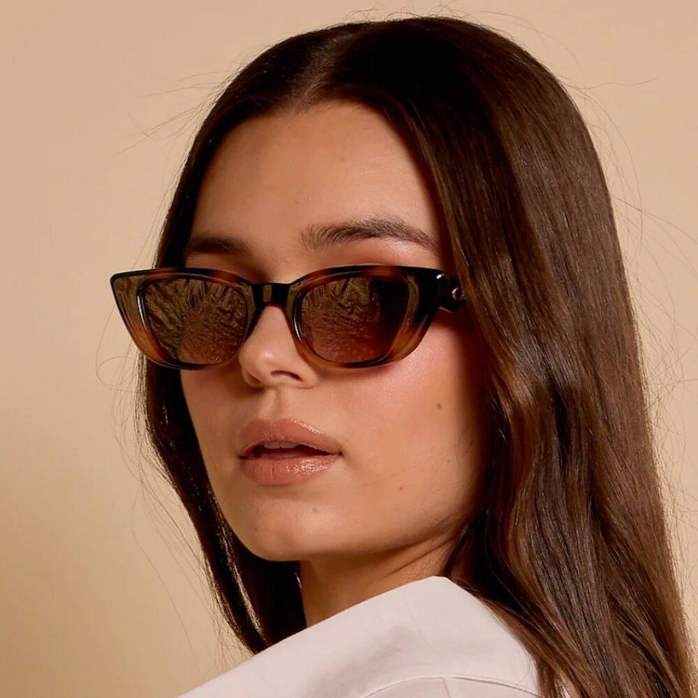 Le Specs Dream Lover Cat Eye Sunglasses in Dark Tortoiseshell